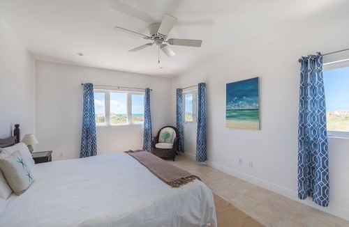 Long Bay Hills Villa | Villa ∙ 2 bedrooms ∙ 4 guests