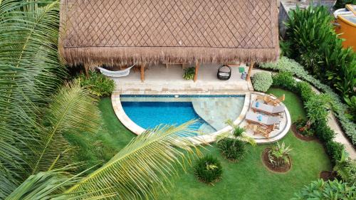 Amed Villa | Villa Adi