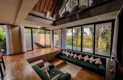 Beraban Villa | Villa Astu - Tranquil Riverside Villa near Tanah Lot