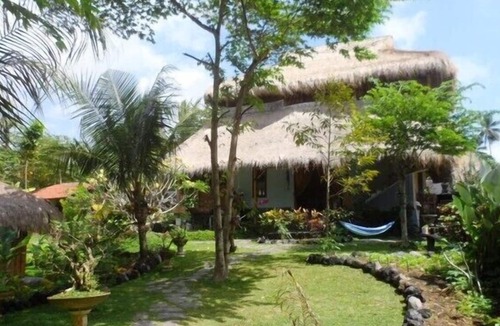Penatih Villa | Villa "Bali Paradise" 5br. Two houses 3br + 2br, swimming pool, big garden.