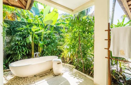 Padonan Villa | Villa Ku Besar by Villa Finder