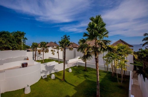 Petitenget Villa | Villa Lucia Absolute Beachfront Candidasa Area
