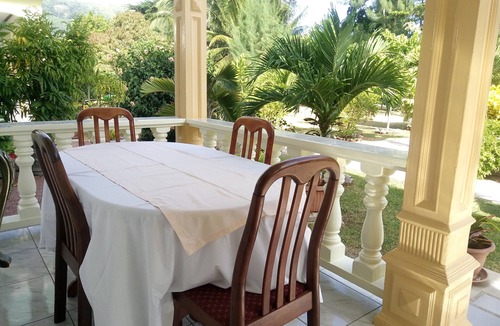 La Digue Villa | VILLA PAYANKE (Chalets Anse Reunion) - 2 to 4 people - close to the beach