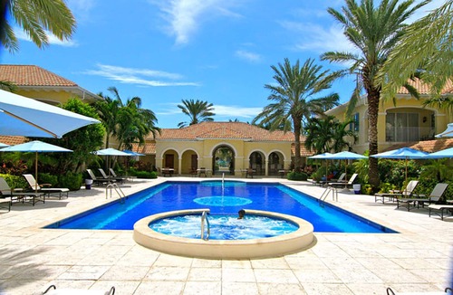 Grace Bay Condo | VILLA RENAISSANCE 603, 1BR in Grace Bay. Steps to the sand. WOW