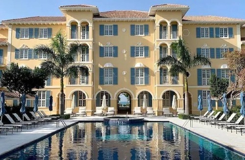 Grace Bay Condo | Villa Renaissance 503: 2nd Floor 1 Bedroom Pool/Garden View Villa: Sleeps 2-4