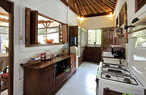 Dyanapura Villa | Villa Riddi - 5 mins to Beach