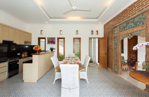Denpasar Timur Villa | Villa Sari Tagtag Ocean view 1Km walk to the beach