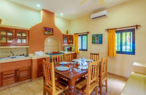 Isla Mujeres House | Villa Tranquila-Versatile 4 Bedroom Villa W/Rooftop Pool, Oceanfront .
