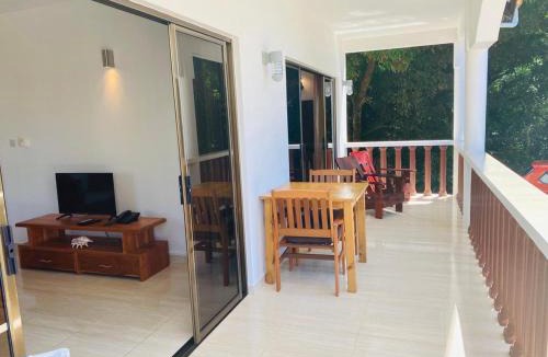 Praslin Island House | Vista D'Oro