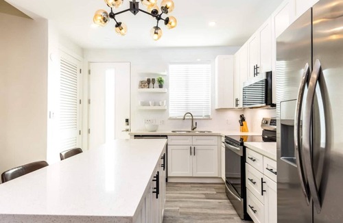 Long Bay House | Walk To Beach & Shops! Beautiful Patio/Pool-CV41-2