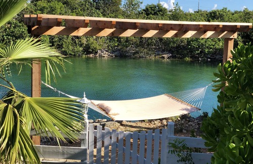 Discovery Bay Villa | Waterfront Villa, Private Pool & Kayaks