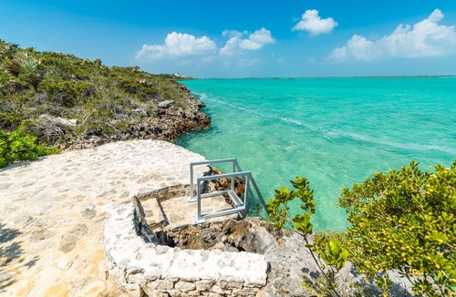 Ocean Point Villa | Waterfront, Total Privacy, Relaxation, Incredible Views, Directly on Chalk Sound