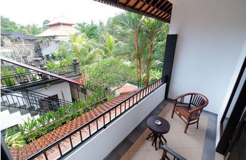 Kutuh Kaja Villa | Wegy House-3BR in the center of Ubud Whit Private Pool In the Jungle