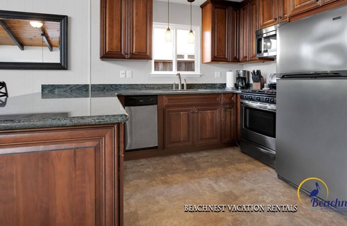 Aptos House | Welcome to the Sea Breeze - easily walking distance to Seacliff Beach with Ocean View!