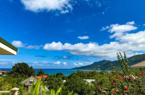 Beau Vallon Apartment | Whispering Palms