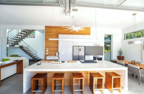 Long Bay Villa | White Villas - Family Beachside Villa with Pool (2