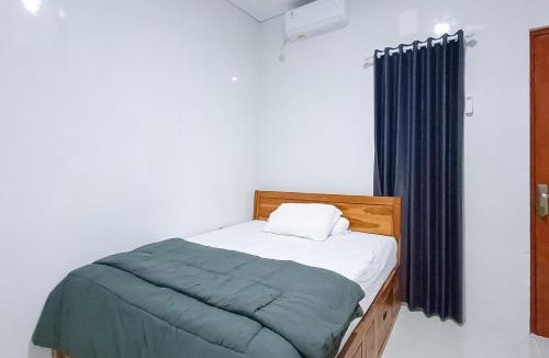 Bukit Hotel | Widi Guest House near GWK Mitra RedDoorz