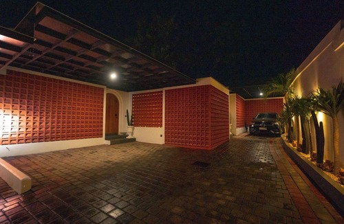 Mumbul Villa | Zahra 2 bedroom Villa. Has It All. Peace & Quiet But Close Enough To All.