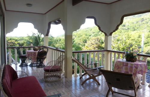 La Digue Bed & Breakfast | Zanboza Guesthouse