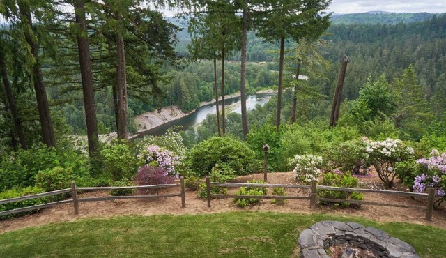 Breathtaking views 2-bedroom guest suite: fish, ski, bike, hike, wine tasting
