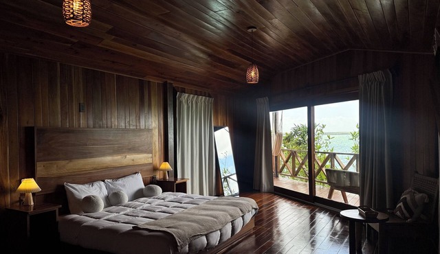Cabañas María Isabel – On the Bacalar Lagoon with Private Deck & Dock