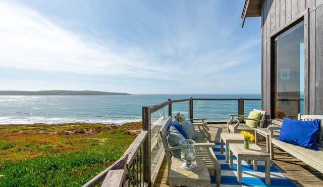 Dillon Beach Cottage|VIEWS Bluff-Top Home Walk to Beach Breaking Waves