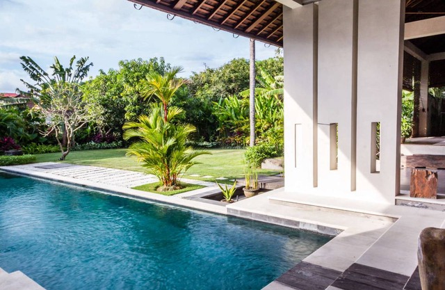 1600 m² Villa ∙ 4 bedrooms ∙ 8 guests