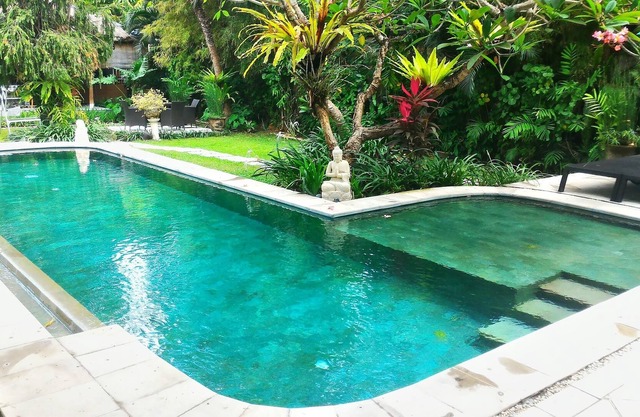 5 Bedroom 2 Pool Villas in Central Seminyak, Daily Housekeeping, shop, beach