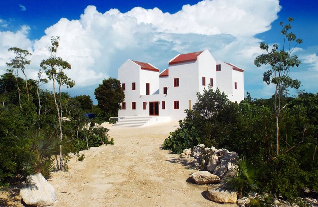 Castle Home - 2 Bedroom/2 Bathroom with Breakfast & Kiteboarding Available