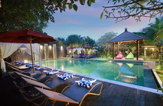 Cozy One Bedroom Suite Villa with a private pool, 5 minutes drive to the beach