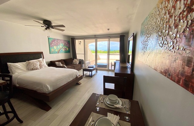 La Vista Azul Resort, Ocean View Studio Condo