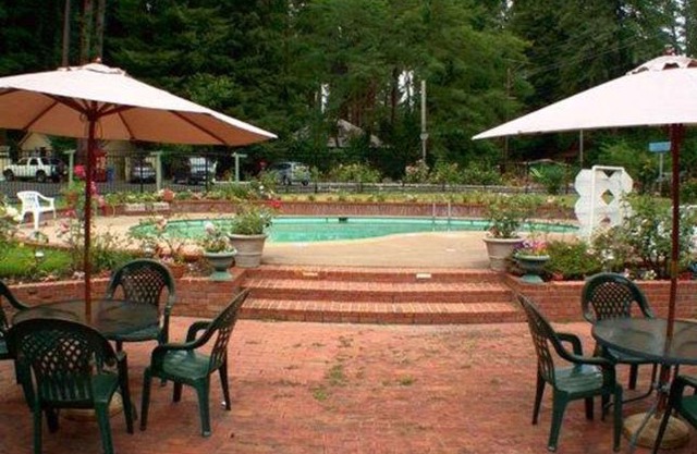 Quality Inn & Suites Santa Cruz Mountains Ben Lomond