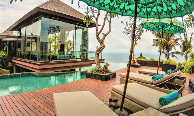 Tanjungbenoa Villa | 1230 m² Villa ∙ 5 bedrooms ∙ 10 guests