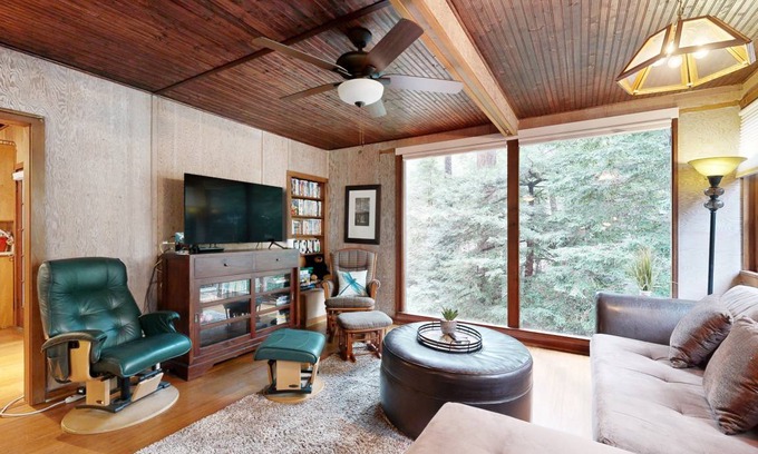 Brookdale Cabin | 124 m² Cabin ∙ 1 bedroom ∙ 4 guests