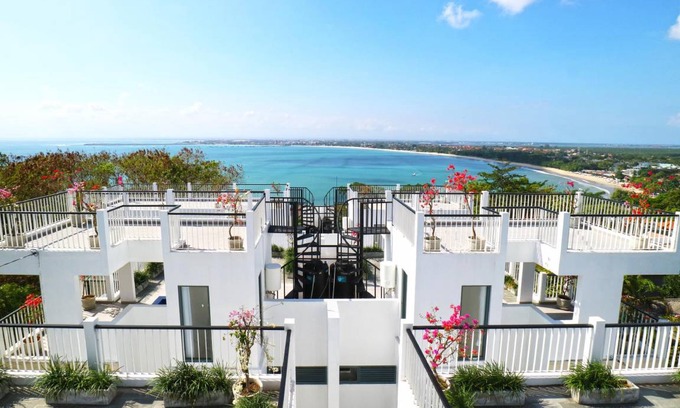 Jimbaran Bay Resort | 160 m² Resort ∙ 3 bedrooms ∙ 127 guests