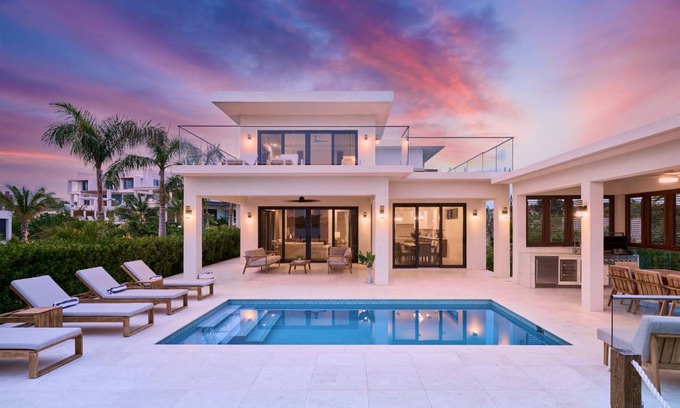 Ocean Point Villa | 19 m² Villa ∙ 4 bedrooms ∙ 10 guests