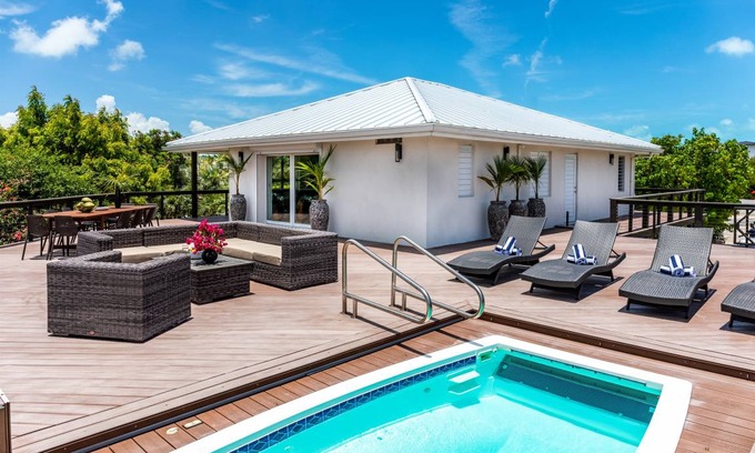 Grace Bay West Villa | 19 m² Villa ∙ 3 bedrooms ∙ 6 guests