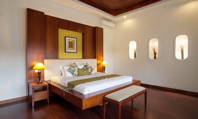 Bukit Villa | 2 BR Private Pool Villa Near GWK Cultural Park, 10 minutes drive to the beach