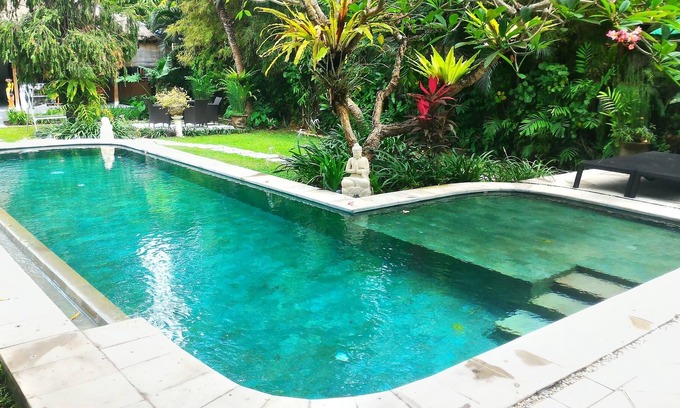 Dyanapura Villa | 5 Bedroom 2 Pool Villas in Central Seminyak, Daily Housekeeping, shop, beach