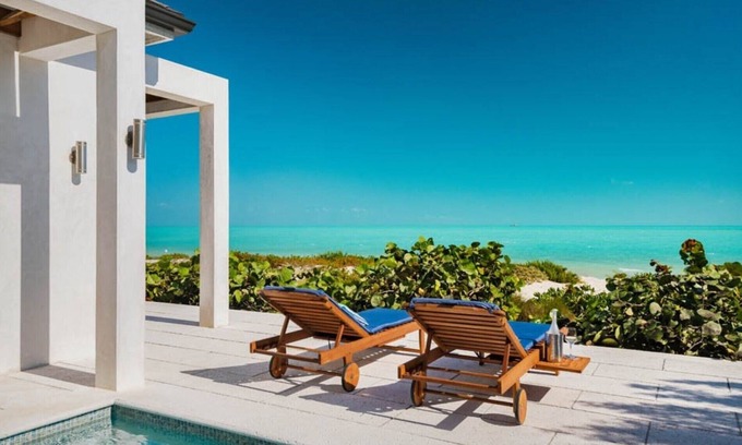 Long Bay Villa | 6 Bedroom Beachfront Villa - Turks & Caicos