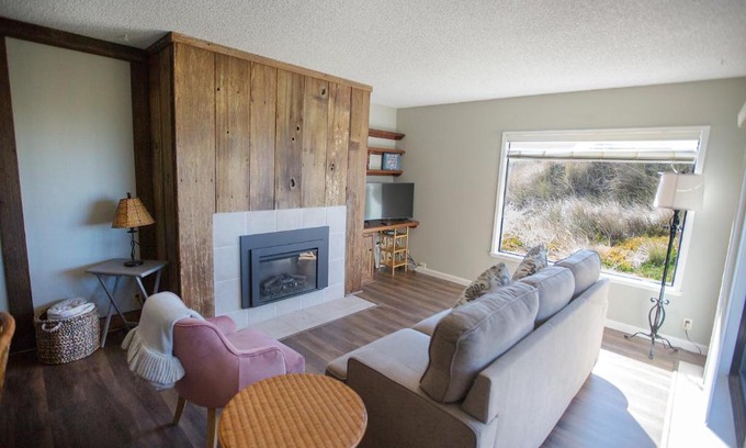 Pajaro Dunes Apartment | Beach Condo Shorebirds 211