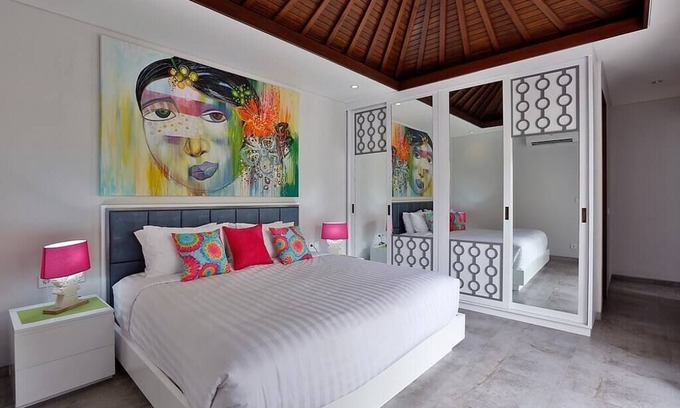 Sanur Villa | BEACHFRONT 3 BEDROOM FAMILY VILLA This luxury 3 bed villa epitomes style, luxury and comfort