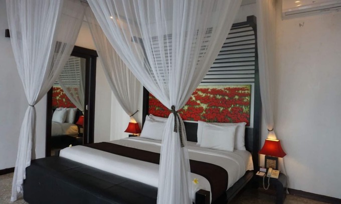 Sunset Road Villa | Beautiful private pool, villa near Seminyak