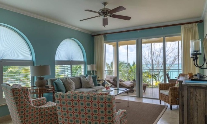 Grace Bay Condo | Book NOW for Fall! 20% Off 1, 2, and 3 Bedroom Rentals through December 19th.