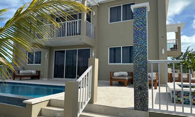 Grace Bay Apartment | Checkers Vacation Homes