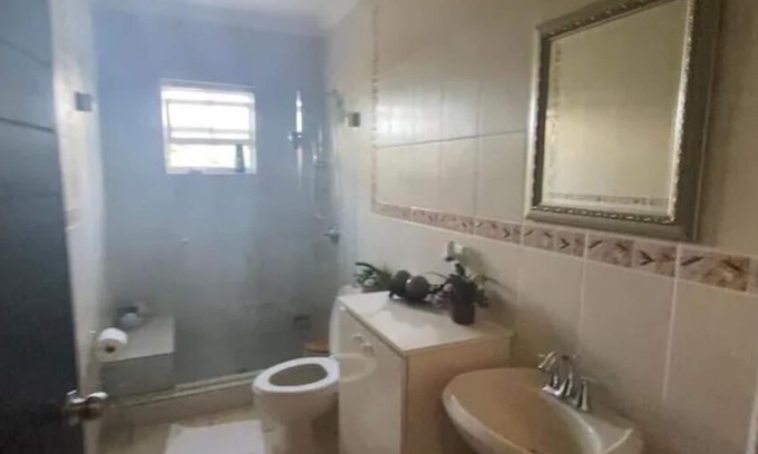 Cockburn Town Villa | E A & N Villa