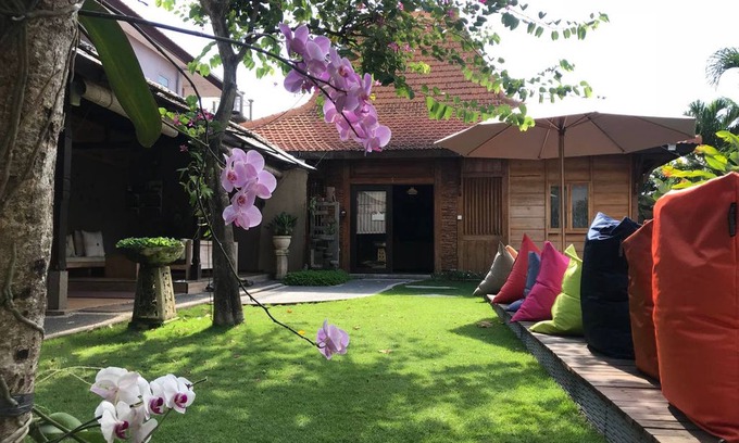 Gatot Subroto Villa | Joglo villa Bali #5A