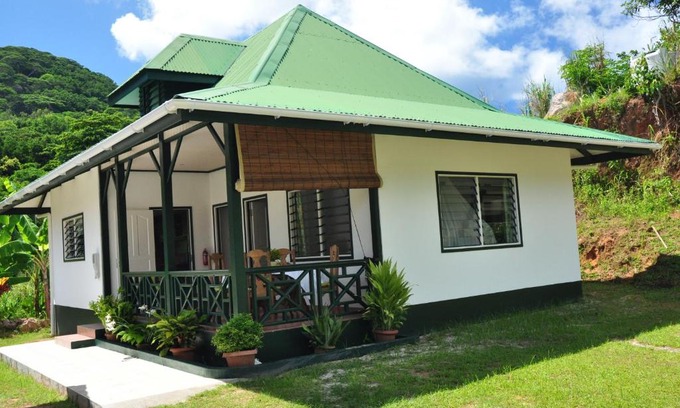 La Digue House | La Bel Zilwaz Guesthouse