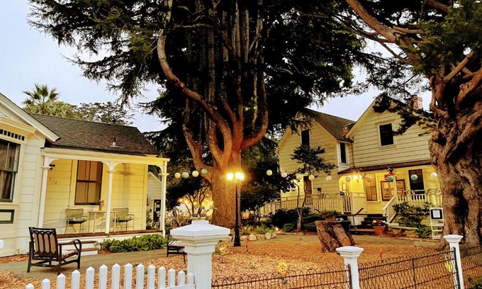 Beach Hill - Beach Flats Hostel | Santa Cruz Hostel