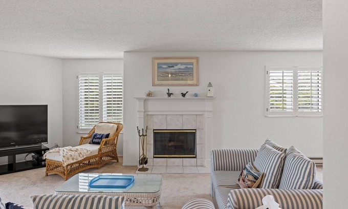 Pajaro Dunes Condo | Shorebirds 158 - Sleeps 8